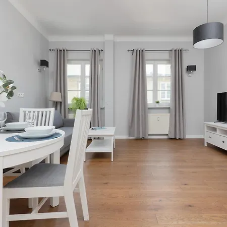 Hotel apartamentowy Center Chmielna By Renters Warszawa