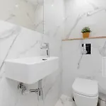 Center Chmielna By Renters Apartahotel