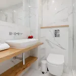 Apartahotel Center Chmielna By Renters Varsovia