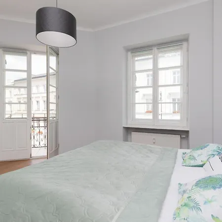 Center Chmielna By Renters