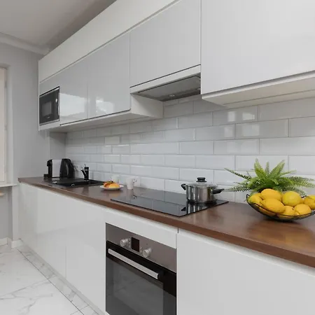 Center Chmielna By Renters Apartmanhotel Varsó