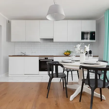 Center Chmielna By Renters 4*