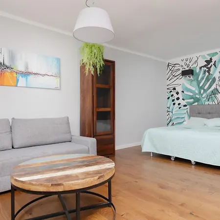 Center Chmielna By Renters Apartmanhotel