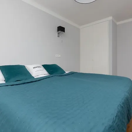 Center Chmielna By Renters Apartmanhotel