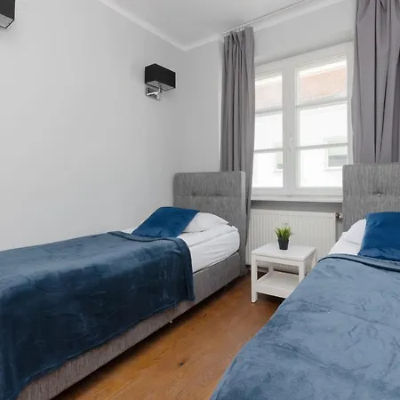 Center Chmielna By Renters 4* Varsó