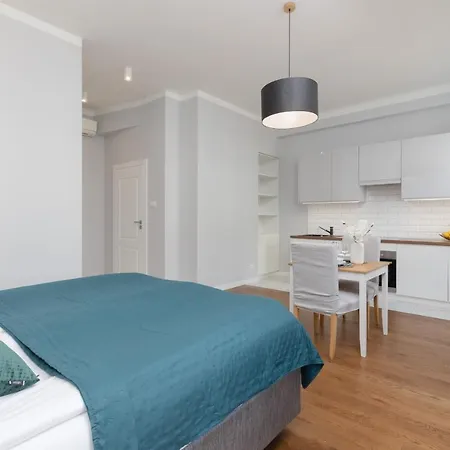 Center Chmielna By Renters 4*