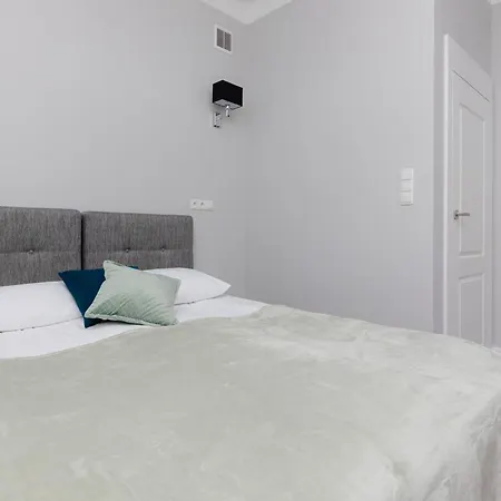 Center Chmielna By Renters Warsaw