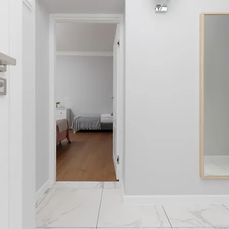 Center Chmielna By Renters Aparthotel