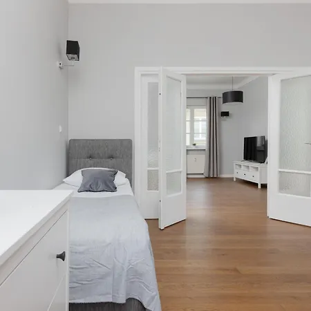 Center Chmielna By Renters Aparthotel Warsaw