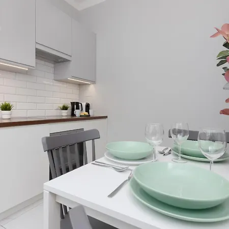 Center Chmielna By Renters