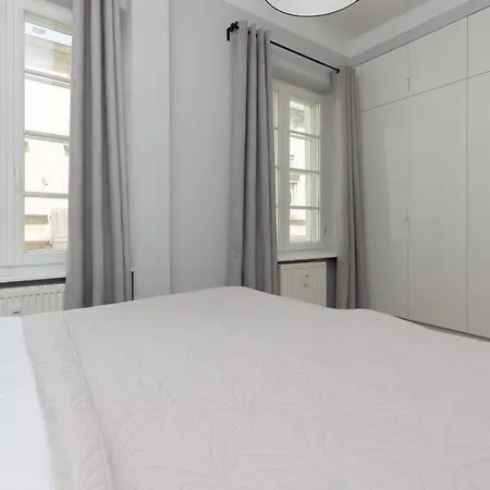 Center Chmielna By Renters Apartmanhotel 4*