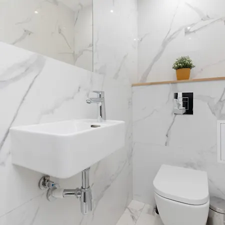 Center Chmielna By Renters Apartmanhotel