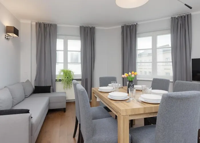 Center Chmielna By Renters Hotel apartamentowy 4*