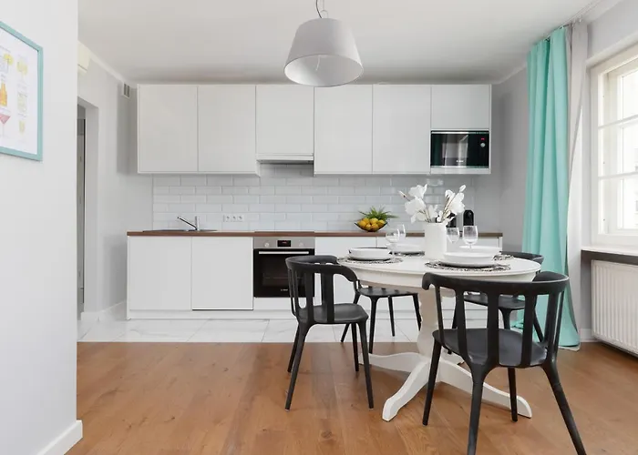 Center Chmielna By Renters 4*