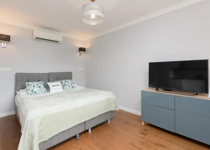 Center Chmielna By Renters Warszawa