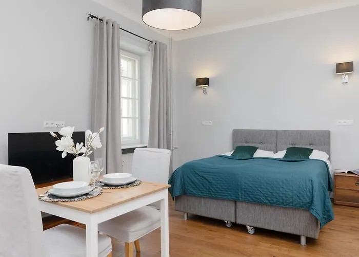 Hotel apartamentowy Center Chmielna By Renters Warszawa