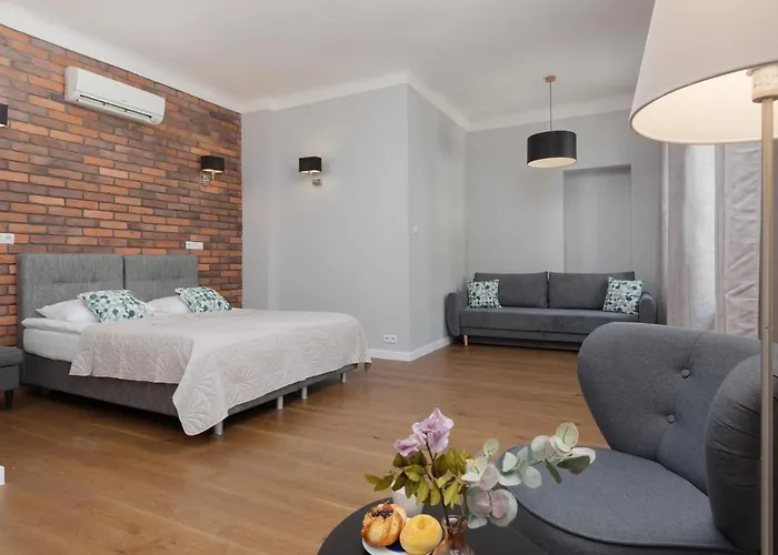 Aparthotel Center Chmielna By Renters 4*