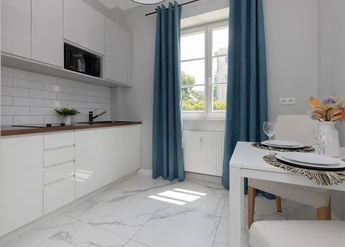 Center Chmielna By Renters Hotel apartamentowy 4*