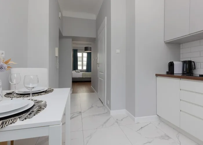 Center Chmielna By Renters 4* Warszawa