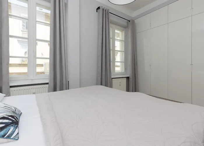 Center Chmielna By Renters Hotel apartamentowy 4*