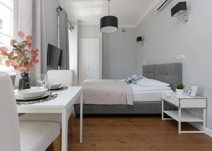 Center Chmielna By Renters 4*