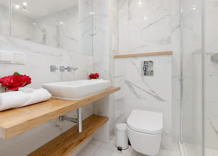 Hotel apartamentowy Center Chmielna By Renters Warszawa