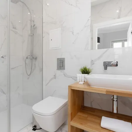 Aparthotel Center Chmielna By Renters 4*
