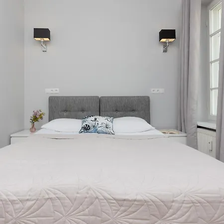 Center Chmielna By Renters 4*